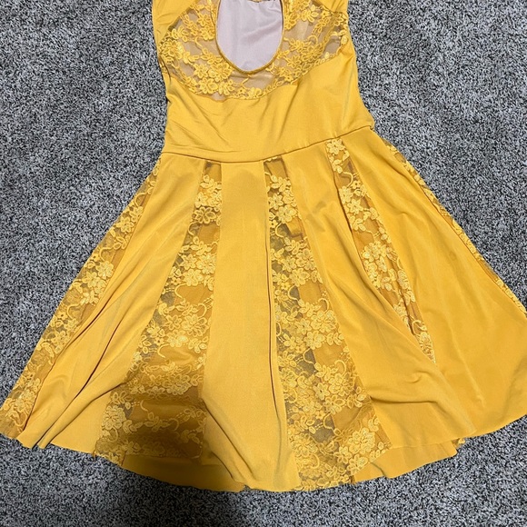 Dance dress - Picture 2 of 2